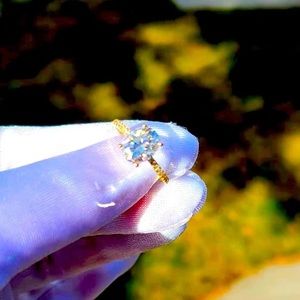 Solid 14k gold 2ct oval moissanite ring with side diamond